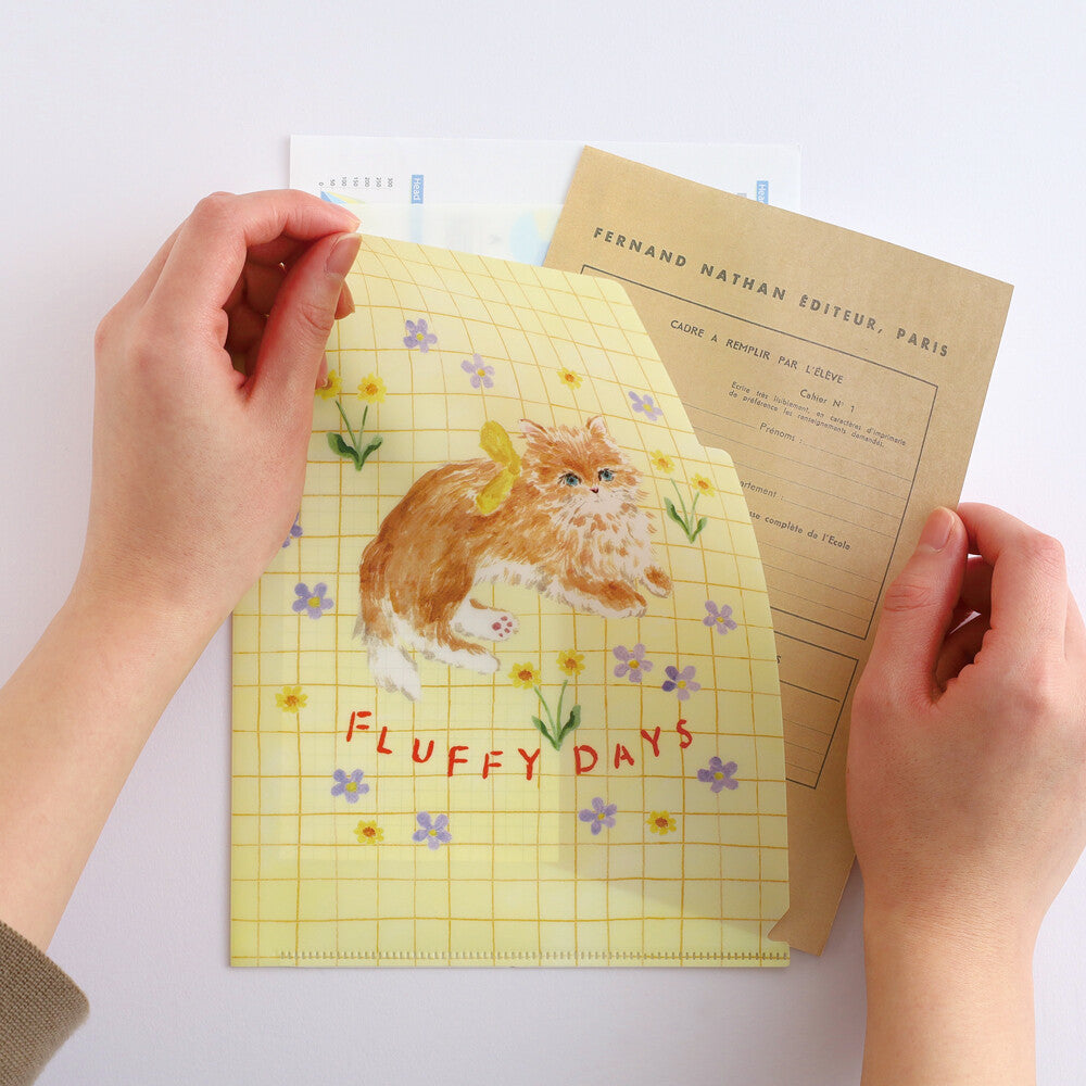 Haruka Toshimitsu 利光春華 A5 Plastic Folder - Yellow Ribbon Cat