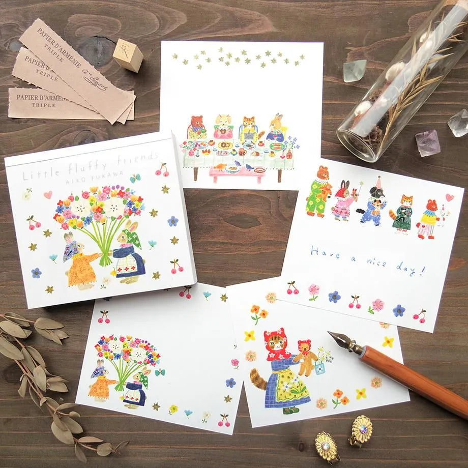 Aiko Fukawa 布川愛子 Memo Pad - Little fluffy friends