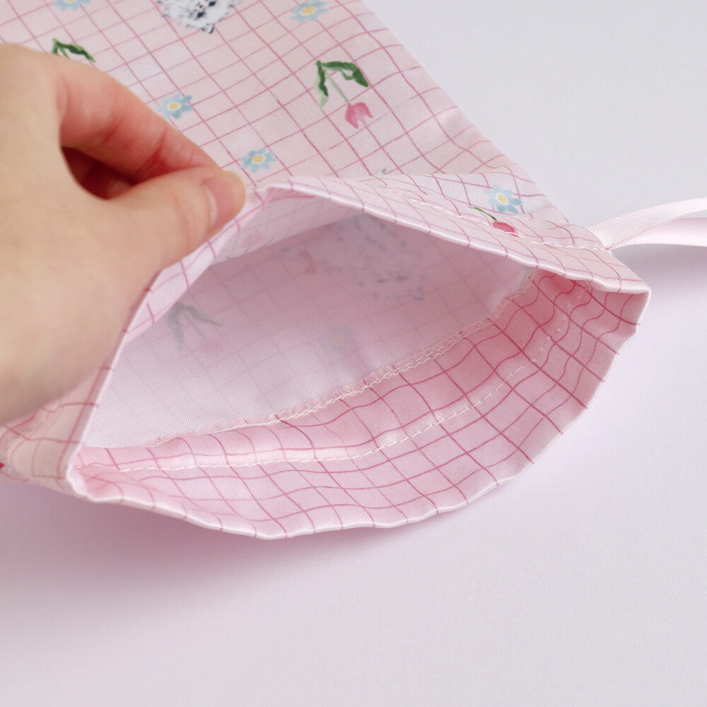 Haruka Toshimitsu 利光春華 Satin Drawstring Pouch - Tulip Cat