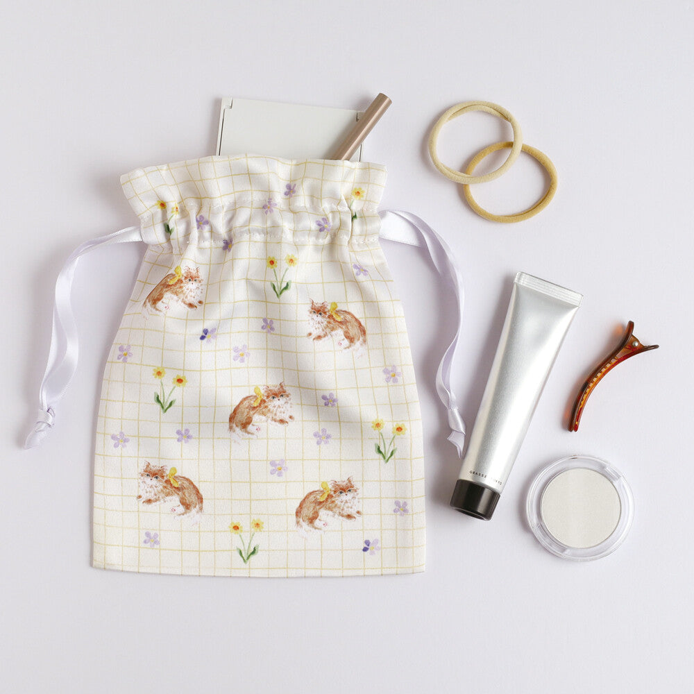 Haruka Toshimitsu 利光春華 Satin Drawstring Pouch - Yellow Ribbon Cat