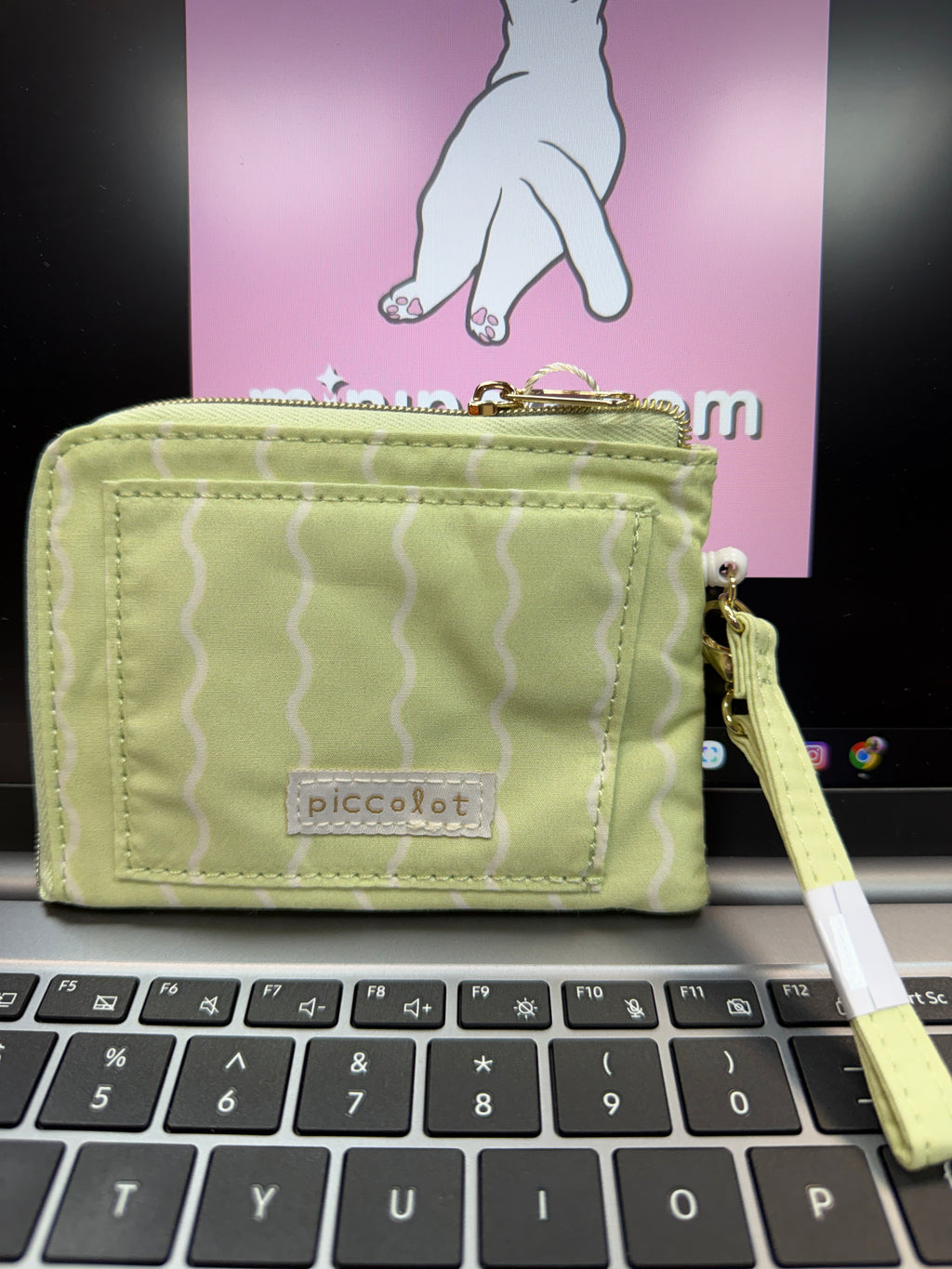 Q-LiA piccolot Pass Holder + Coin Case - Fox