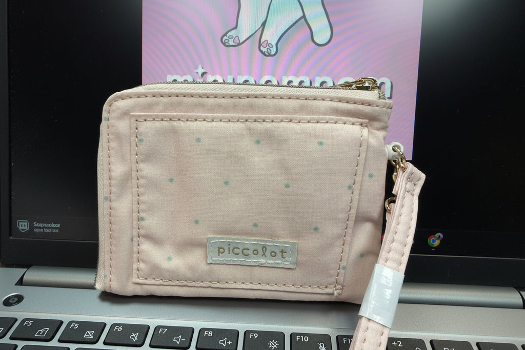 Q-LiA piccolot Pass Holder + Coin Case - Cat